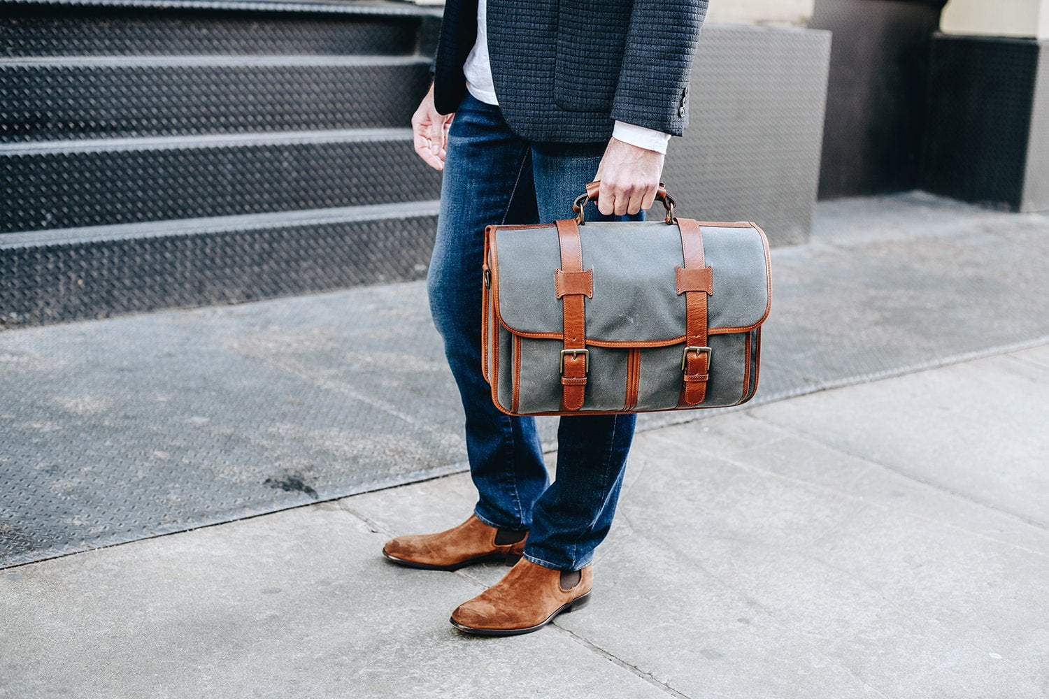 Korchmar garfield waxed canvas laptop messenger hotsell