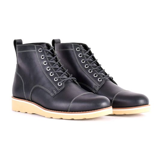 HELM Boots The Lou Black